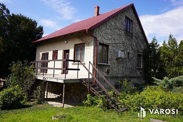 Eladó ház Kápolnásnyék