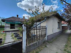 Eladó ház Fegyvernek