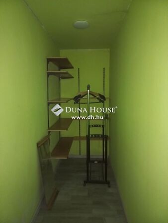 Eladó ház Bár