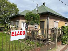 Eladó ház Hajdúsámson, Központ