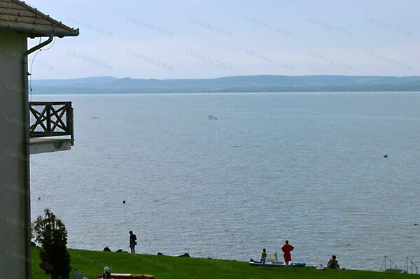 Eladó nyaraló Balatonőszöd
