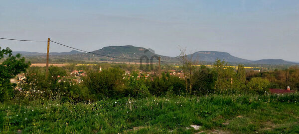 Eladó földterület Lesenceistvánd