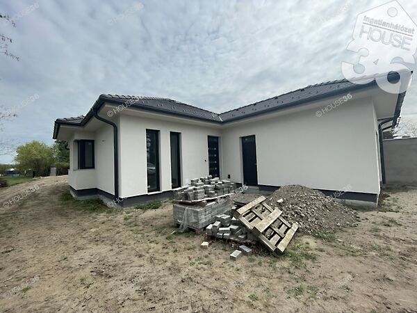 Eladó ház Kecskemét