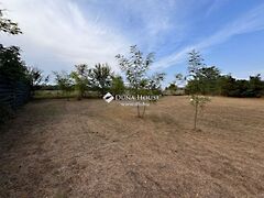 Eladó földterület Mosonszentmiklós