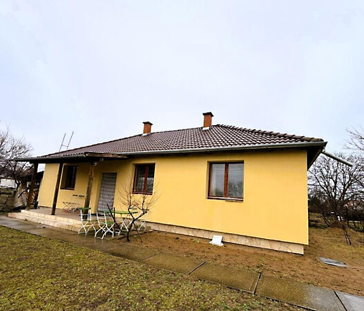 Eladó ház Cegléd