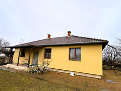 Eladó ház Cegléd
