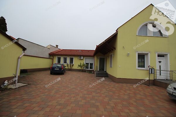 Eladó ház Kiskőrös