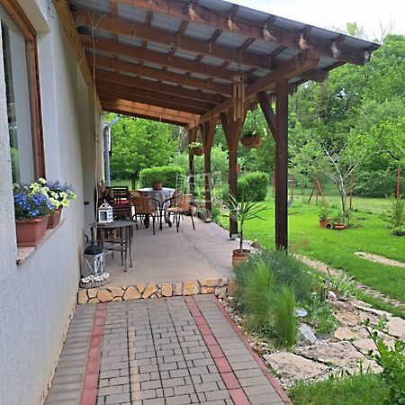 Eladó ház Balatonkenese