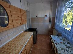 Eladó lakás Oroszlány
