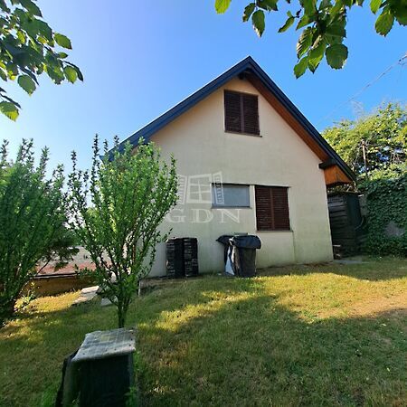 Eladó nyaraló Balatonkenese