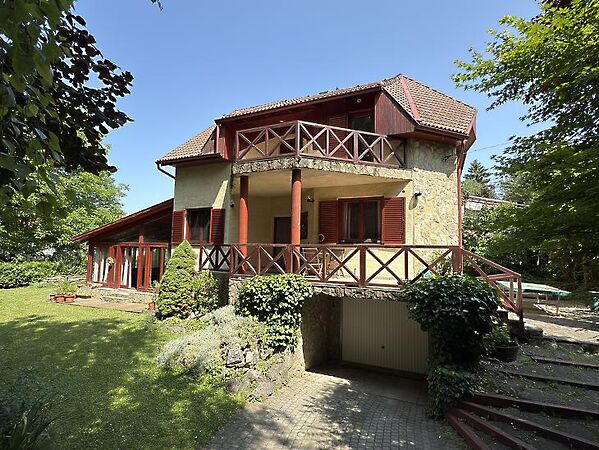Eladó ház Budakalász