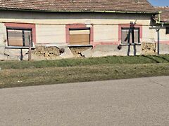 Eladó ház Kisújszállás