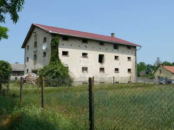 Eladó ipari Kerekegyháza