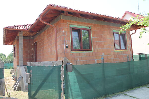 Eladó ház Kapuvár, Központ