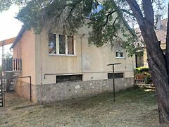 Eladó ház Vértesszőlős
