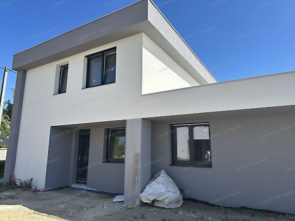 Eladó lakás Ajka, Bakonygyepes