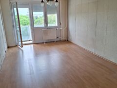 Eladó lakás Székesfehérvár, Búrtelep