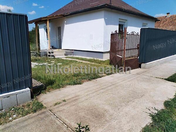 Eladó ház Sáránd