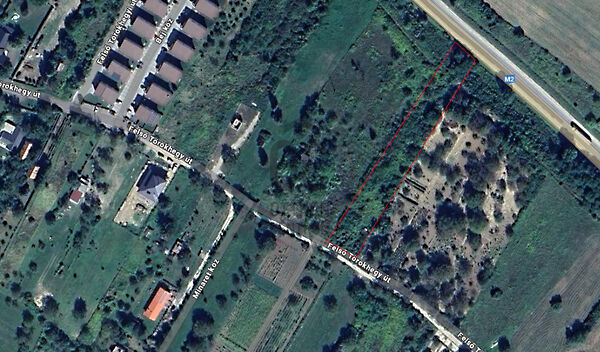 Eladó földterület Vác