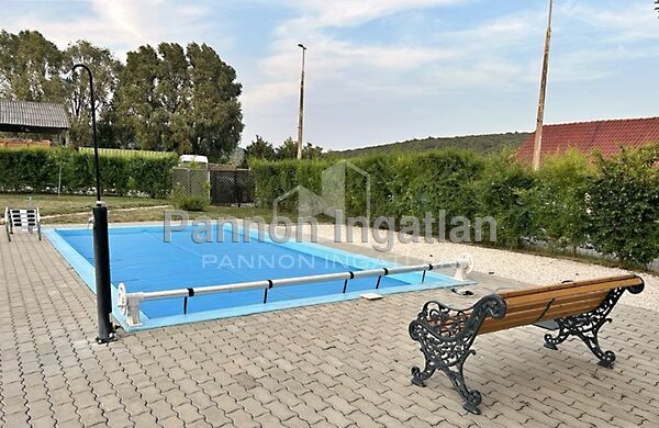 Eladó lakás Felsőörs