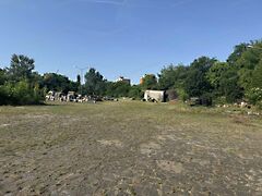 Kiadó ipari Gödöllő, Központ