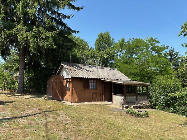 Eladó nyaraló Komárom