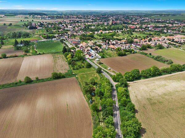 Eladó földterület Dány