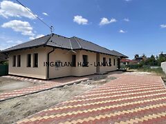 Eladó ház Veresegyház