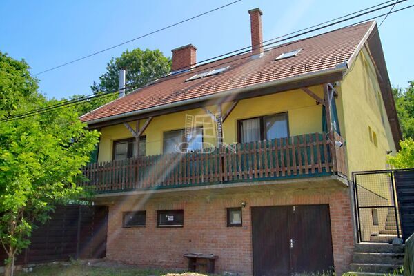 Eladó ház Baracska