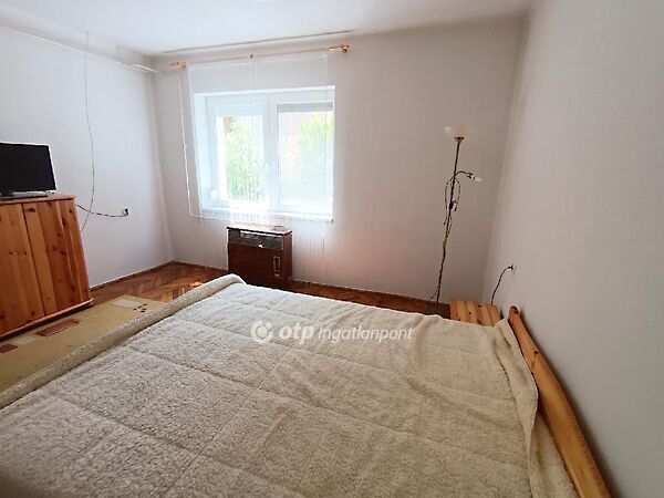 Eladó ház Kunhegyes