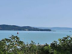 Eladó nyaraló Balatonföldvár