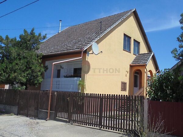 Eladó ház Vámospércs
