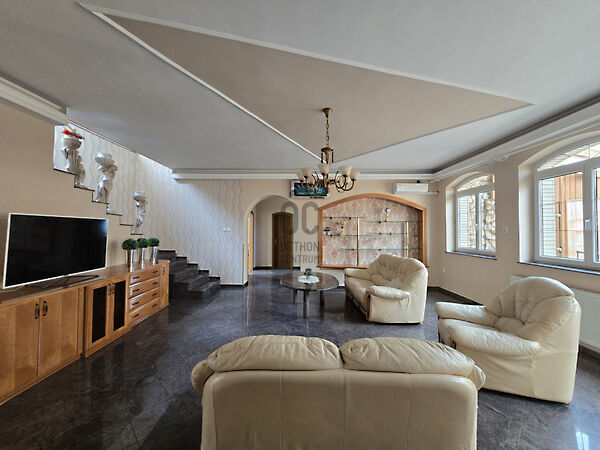 Eladó ház Téglás