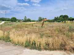 Eladó földterület Tata