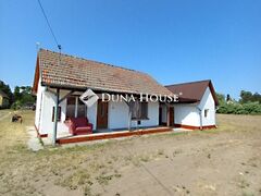 Eladó ház Lajosmizse