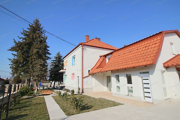 Eladó lakás Győr, Szabadhegy