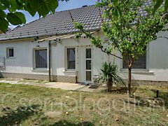 Eladó ház Kapuvár