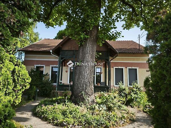 Eladó ház Bonyhád