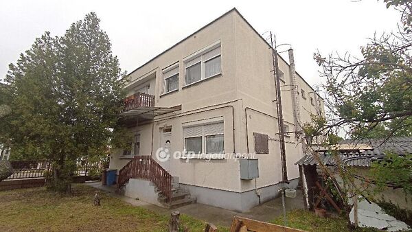 Eladó ház Jászfényszaru