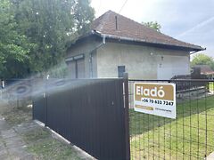 Eladó ház Békés