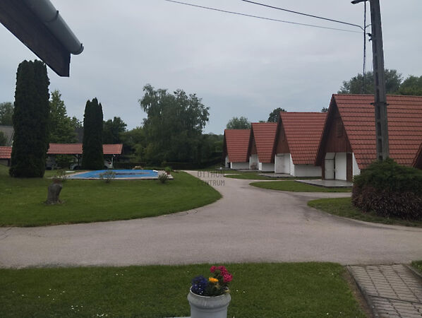 Eladó üzleti Fadd, Fadd