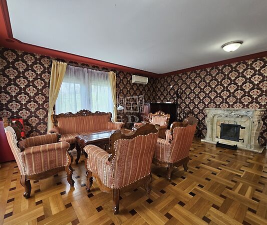 Eladó üzleti Simontornya