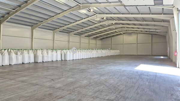 Eladó ipari Helvécia