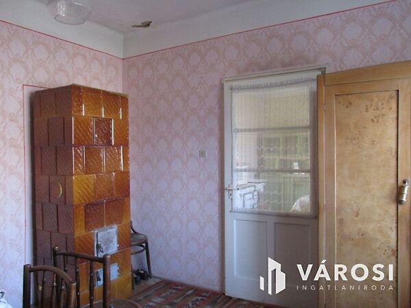 Eladó ház Érsekvadkert