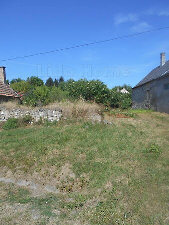 Eladó földterület Sümegprága