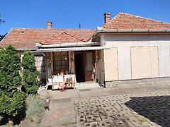 Eladó ház Jászberény