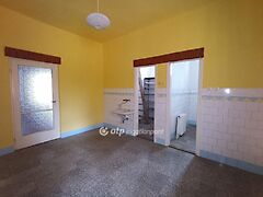 Eladó ház Jászfényszaru