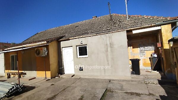 Eladó ház Jászberény