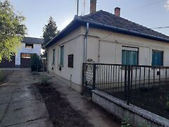 Eladó ház Pusztaszer