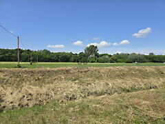 Eladó földterület Téglás